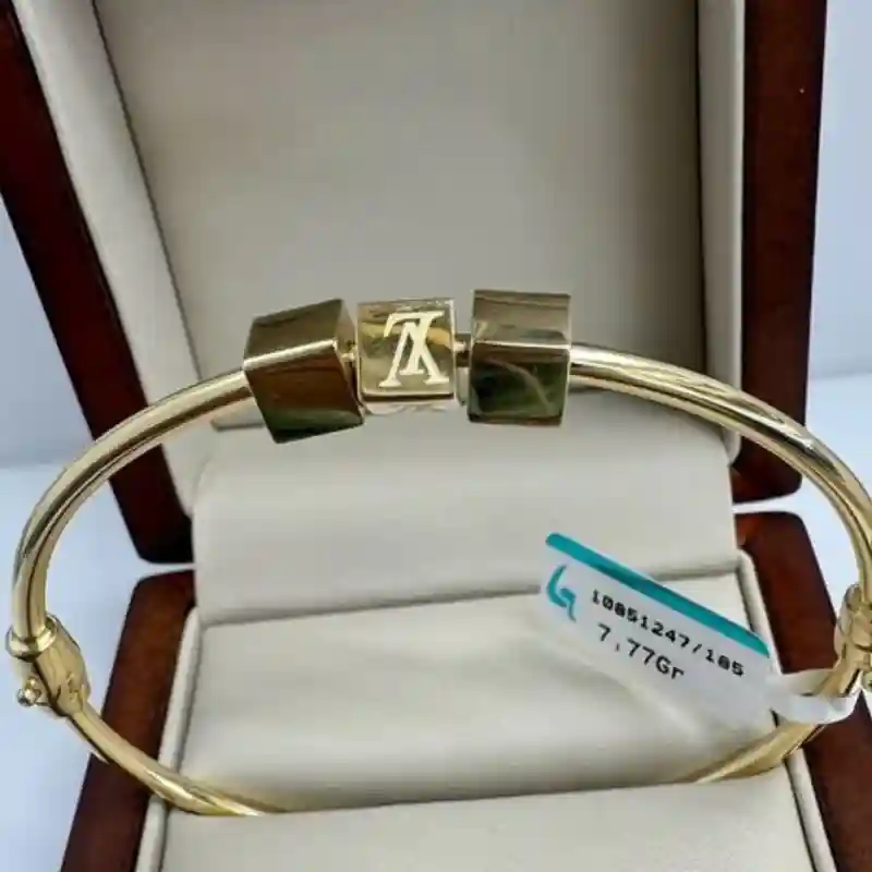 14700 Золотой браслет 585 с декоративной вставкой LV