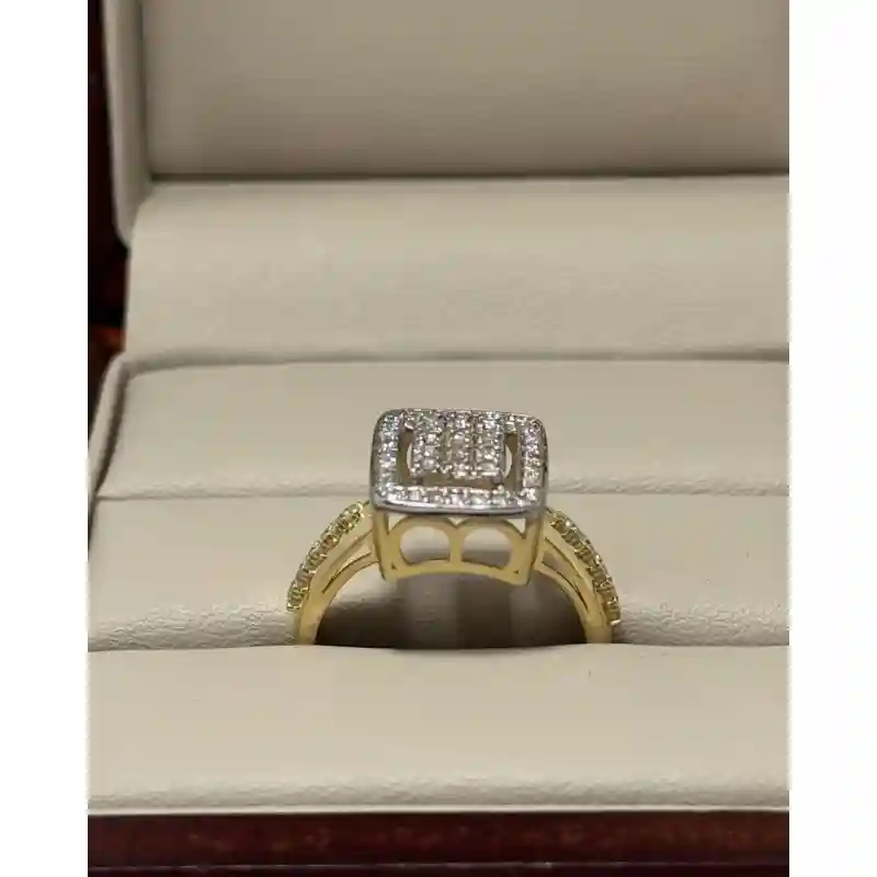 14713 Кольцо из золота 585 с бриллиантом