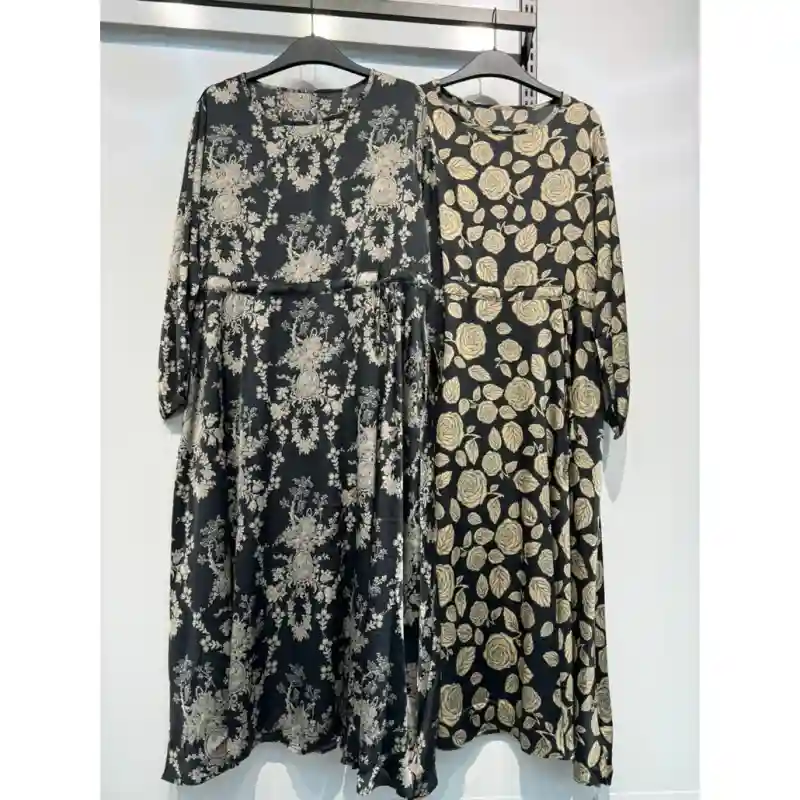 14972 - Шикарное шёлковое платье - Чёрное с бежевыми розами 48