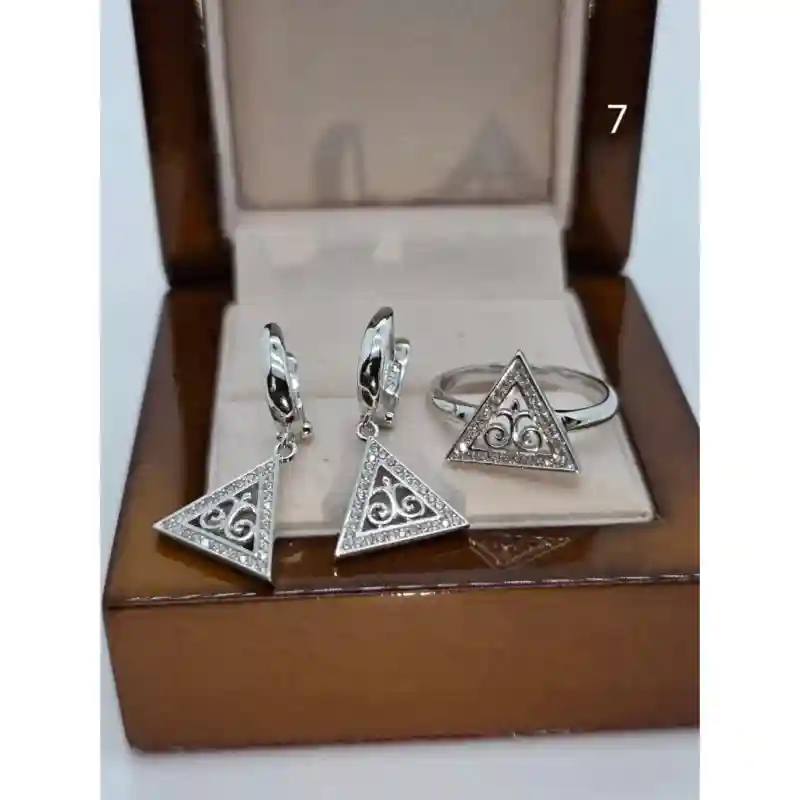 Ювелирные украшения Комплекты украшений серебро 15072