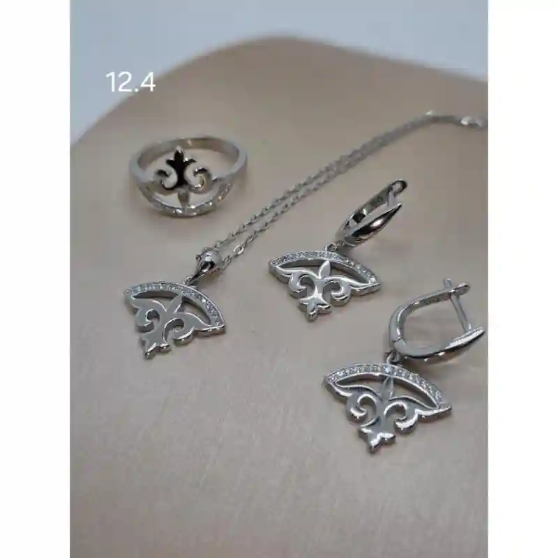 Ювелирные украшения Комплекты украшений серебро 15113