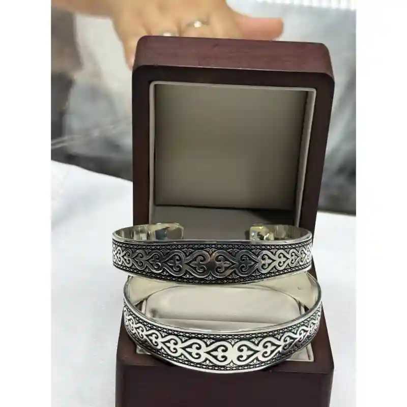 Ювелирные украшения Браслеты серебро 15161