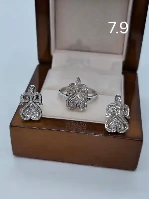 Ювелирные украшения Комплекты украшений серебро 15194