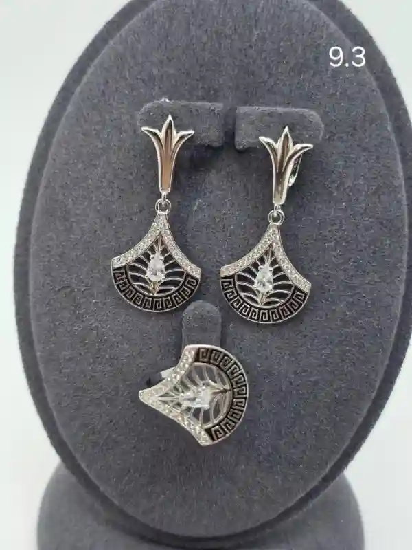 Ювелирные украшения Комплекты украшений серебро 15195