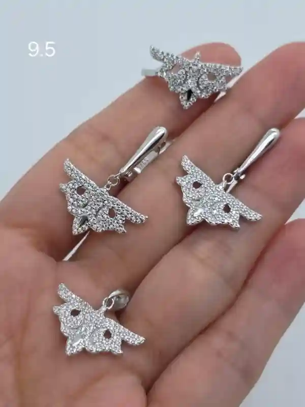 Ювелирные украшения Комплекты украшений серебро 15200