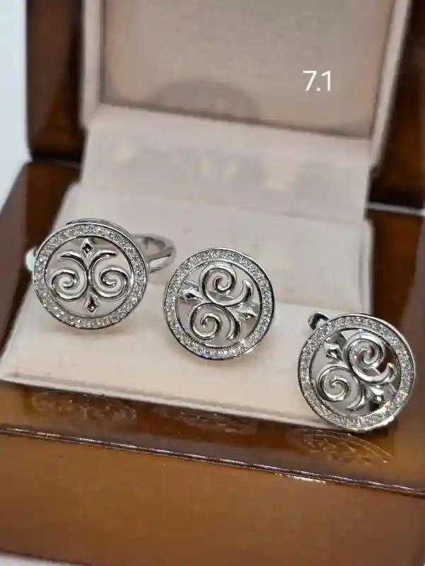 Ювелирные украшения Комплекты украшений серебро 15202