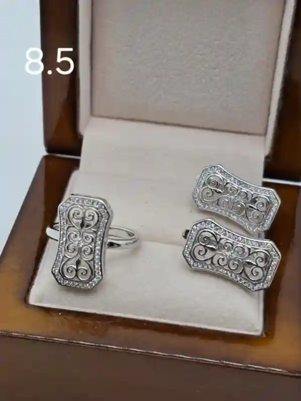 Ювелирные украшения Комплекты украшений серебро 15204