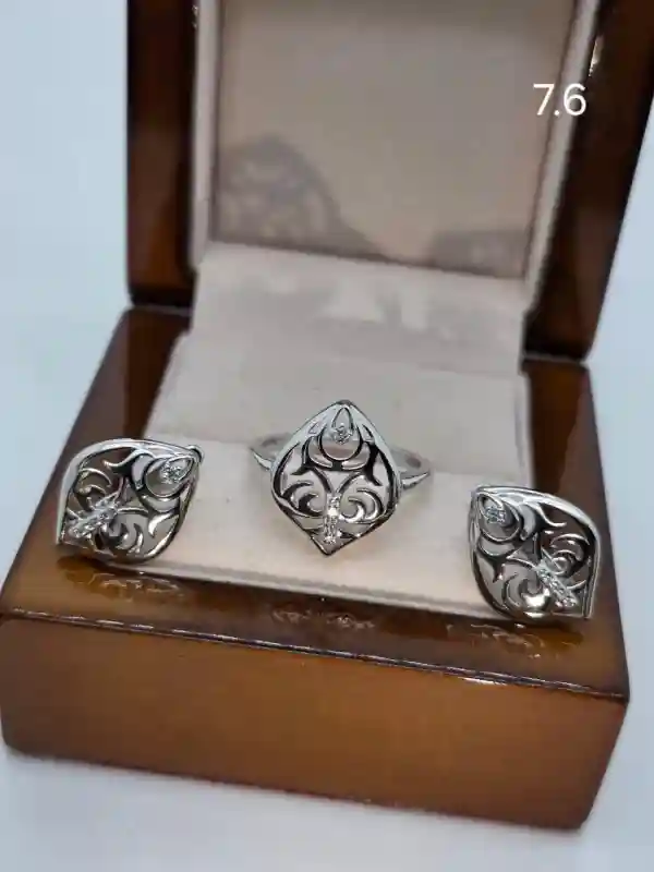 Ювелирные украшения Комплекты украшений серебро 15210