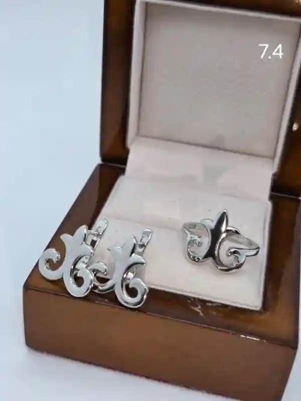 Ювелирные украшения Комплекты украшений серебро 15218