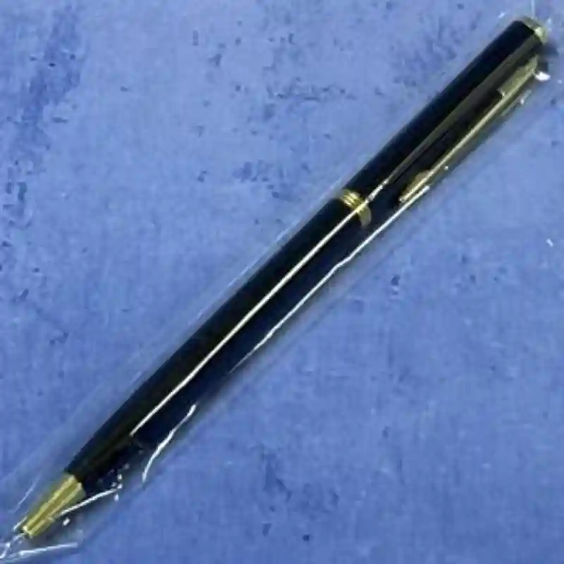 Подарочная ручка металлическая в упаковке с золотистой отделкой, черная 24004