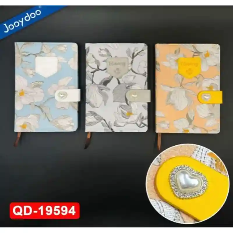 Блокнот с цветами на застежке (серый) 25468