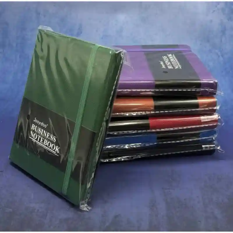 Блокнот Business Notebook с резинкой (черный) 25498