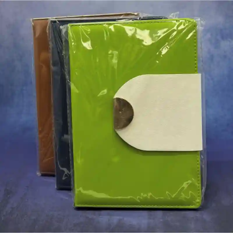 Блокнот кожзам с белым клапаном зеленый, А5 25545