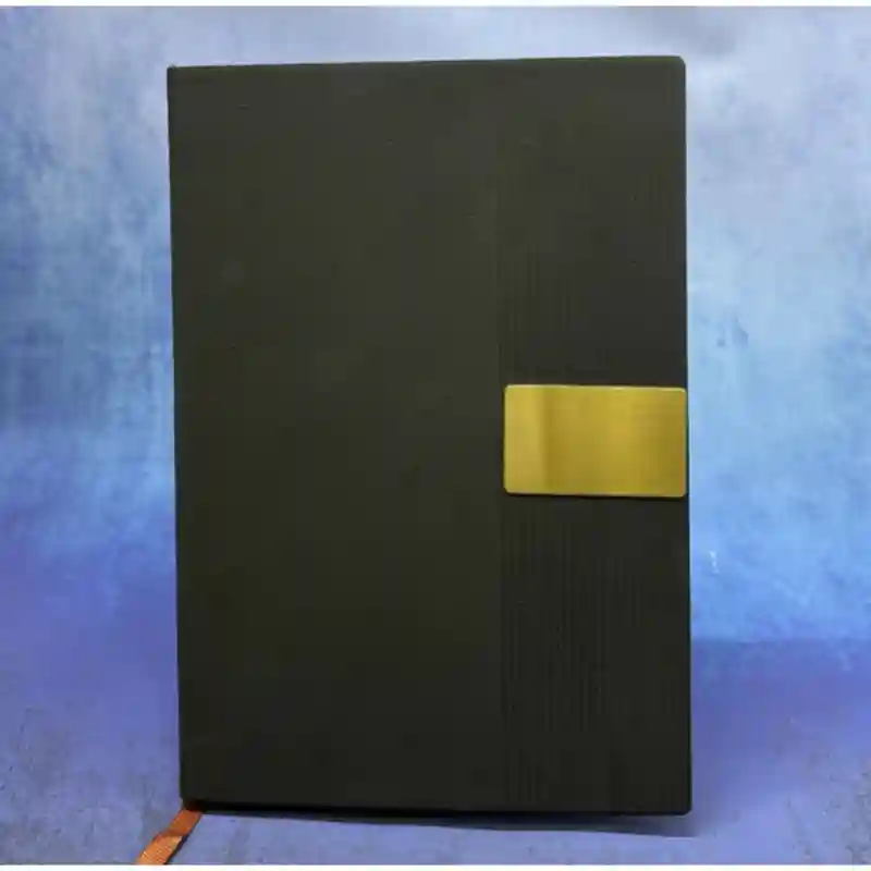 Блокнот кожзам с металлической вставкой чёрный, А5 25607