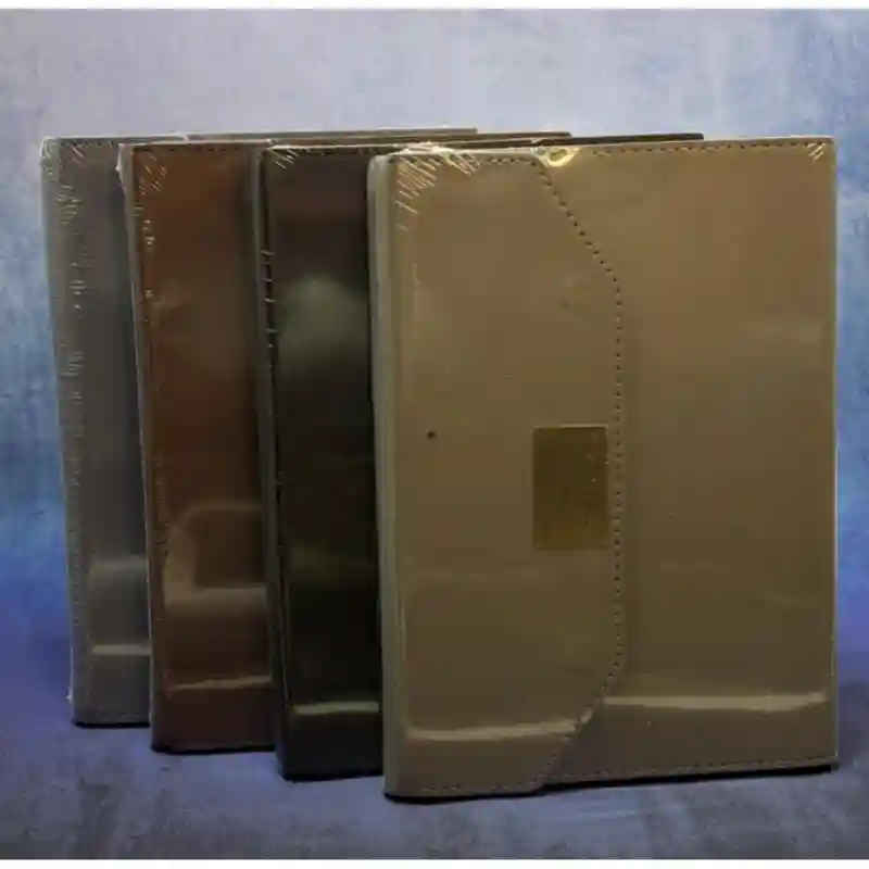 Блокнот кожзам чёрный с прямоугольной вставкой 25632