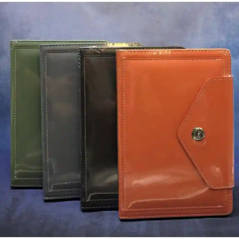 Блокнот кожзам серый с кнопкой 26073