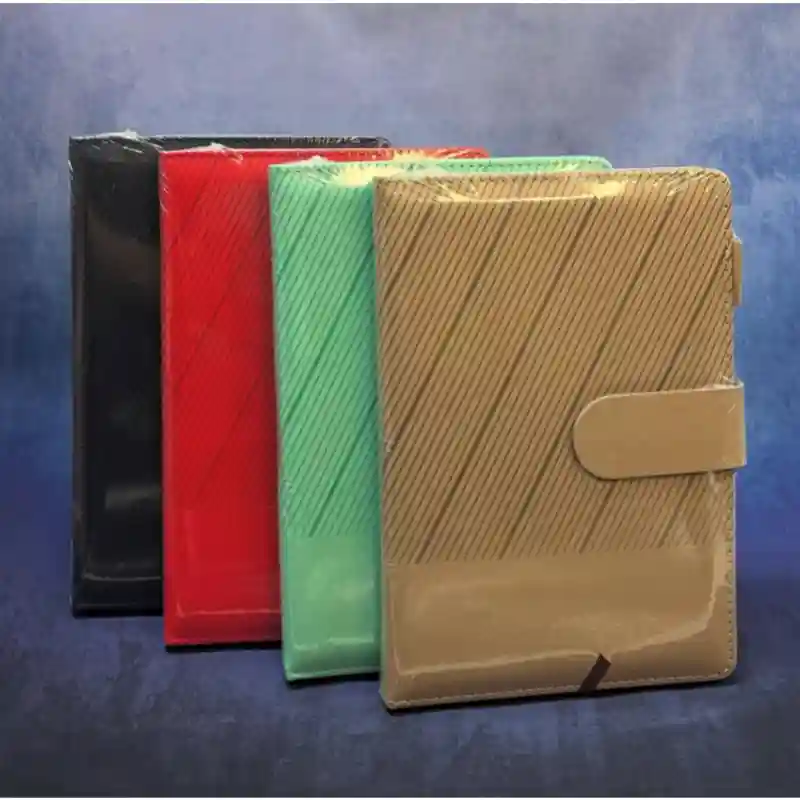 Блокнот кожзам зелёный в полоску с клапаном 26081