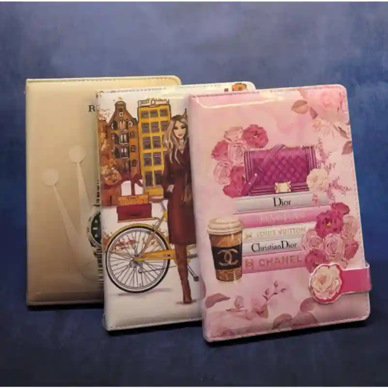 Блокнот светлый с абстрактным рисунком 26085