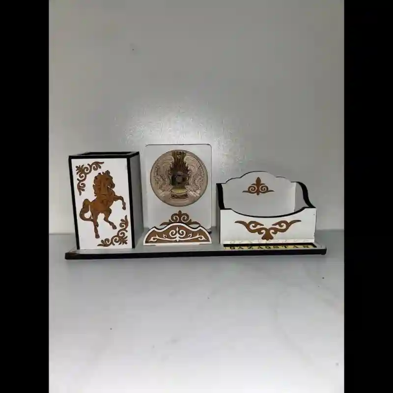 Офисный набор бело коричневый цвет