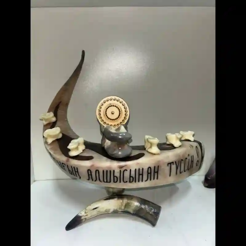 Костяная статуэтка