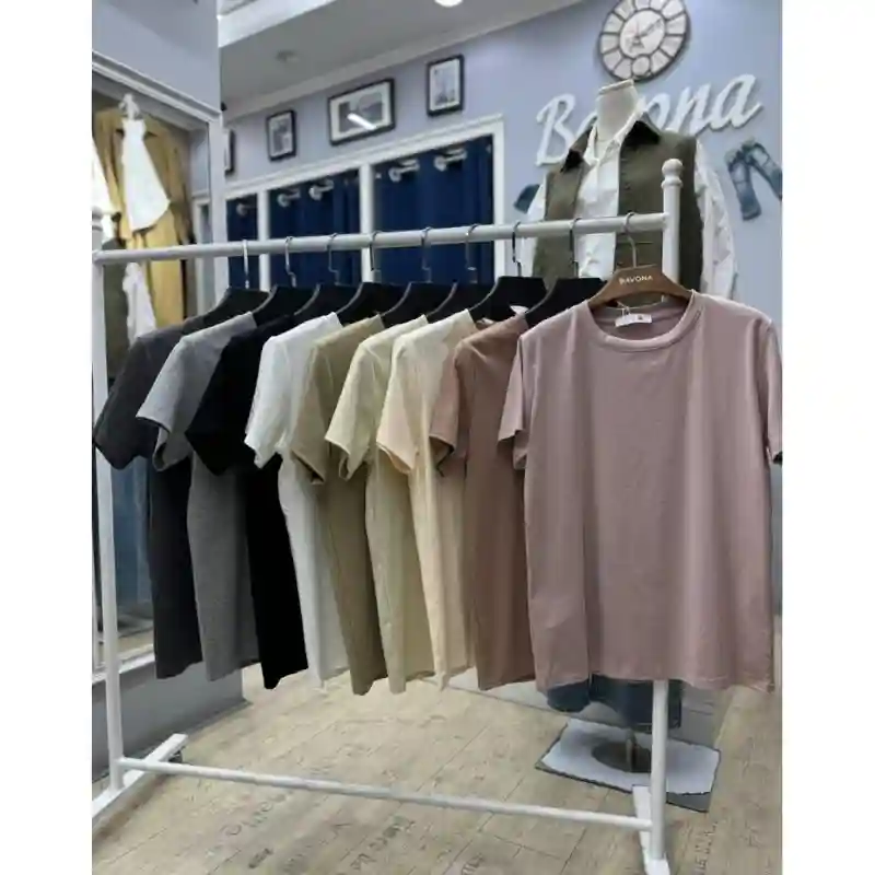 Базовые футболка свтело телесная- Размер Стандарт 14342