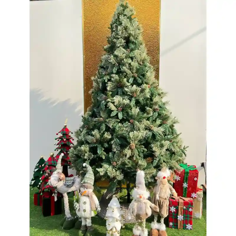 Новогодняя ёлка G5 на шарнире литая с пвх для пышности 210 см