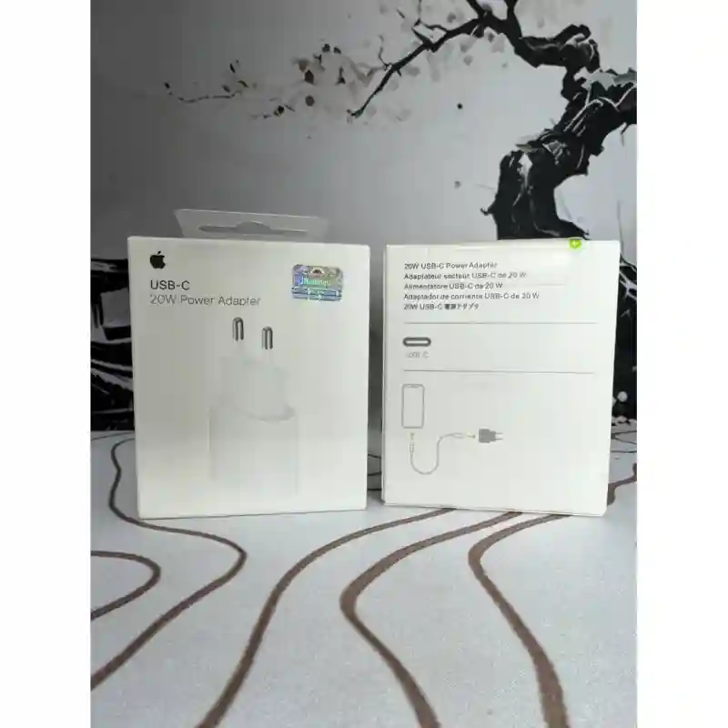 Адаптер Apple USB-C 20W