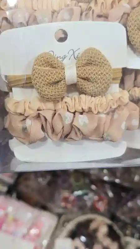 Резинка бант 3 шт, кремовый