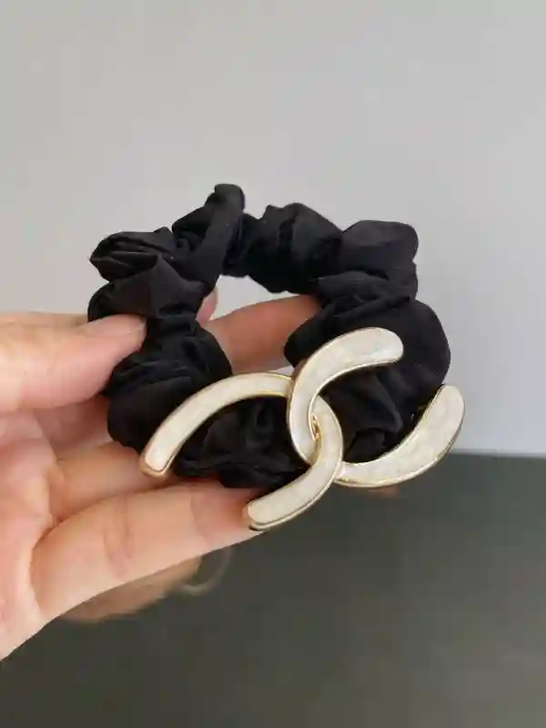 Резинка 1 шт, черный