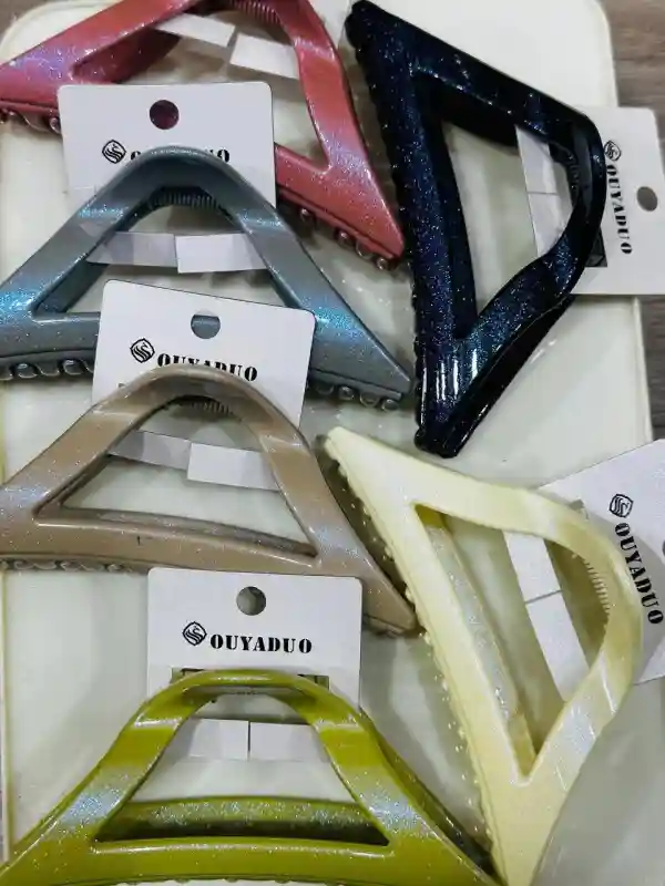 Заколка краб 1 шт, серый, бежевый, желтый, розовый, синий, зеленый, коричневый