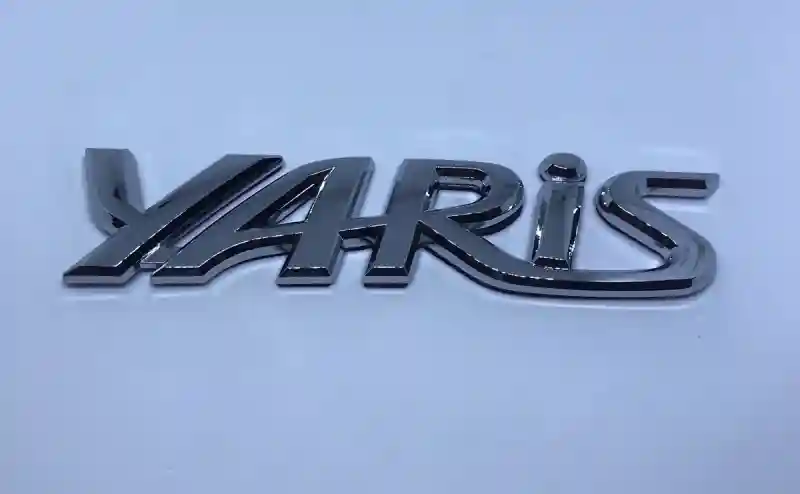 Шильдик W75545 Toyota Yaris/Yaris Verso
